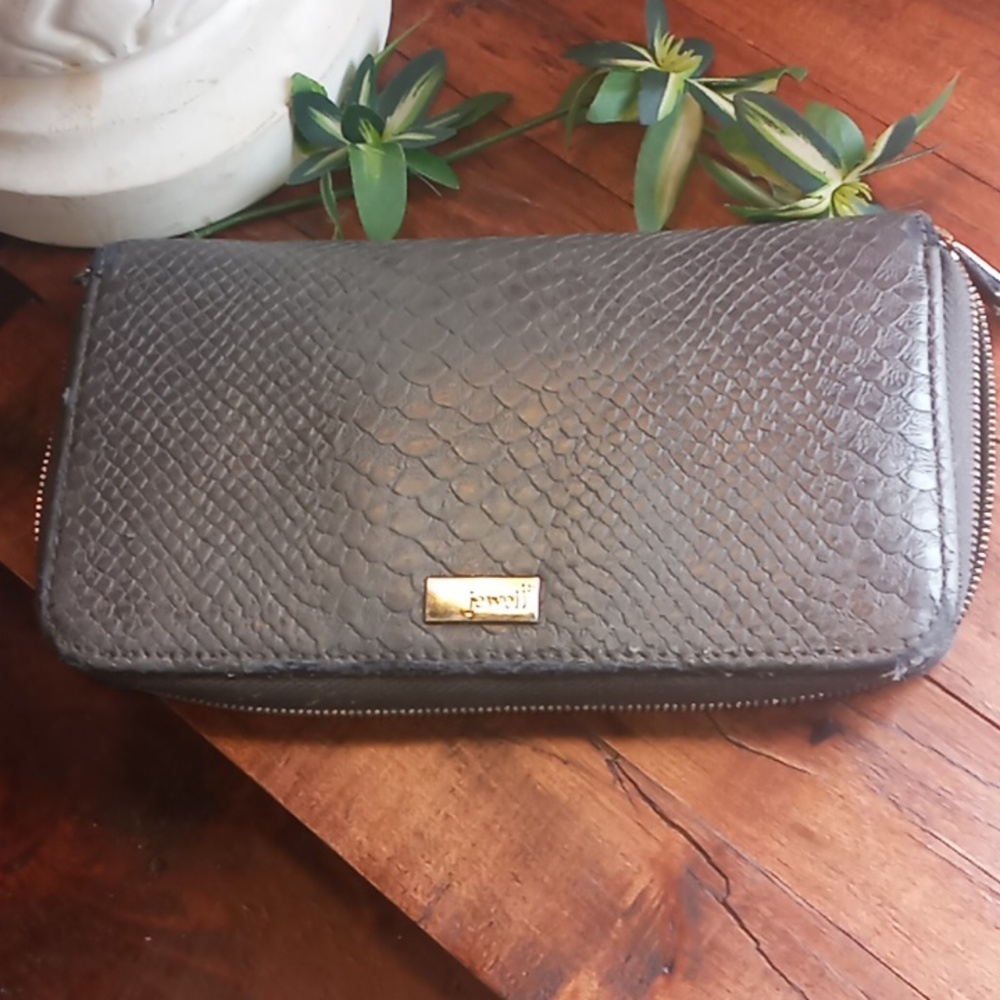 Jewelleries wallet